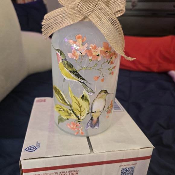 Hummingbird Light - Picture 2 of 8